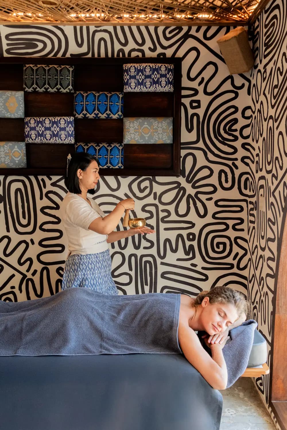 Editorial dining setup