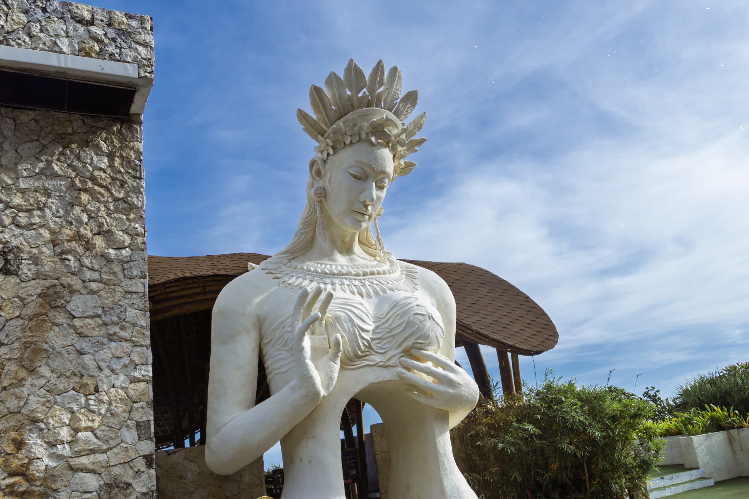 Bali’s New Beach Club in 2025: Tropical Temptation Redefines Melasti’s Coastal Scene