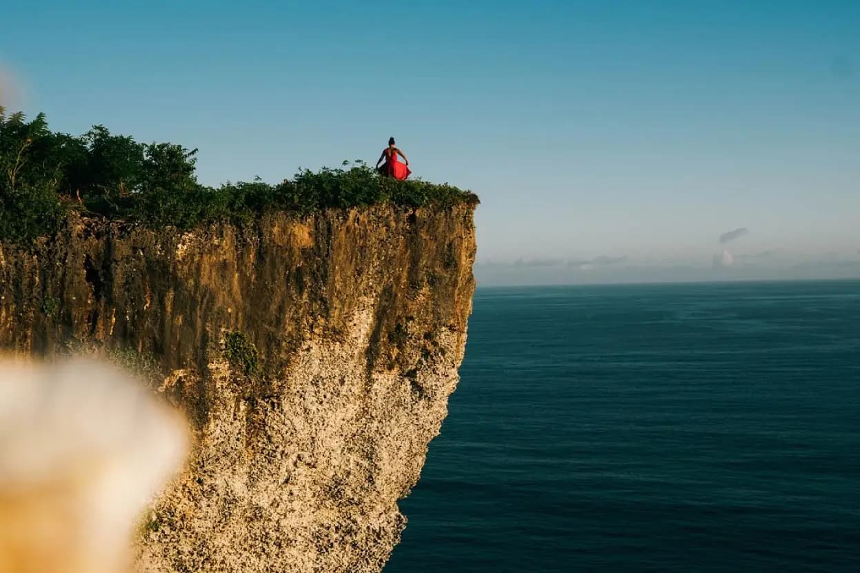 4 Hal Menarik Karang Boma di Uluwatu, Spot untuk Pemandangan Senja