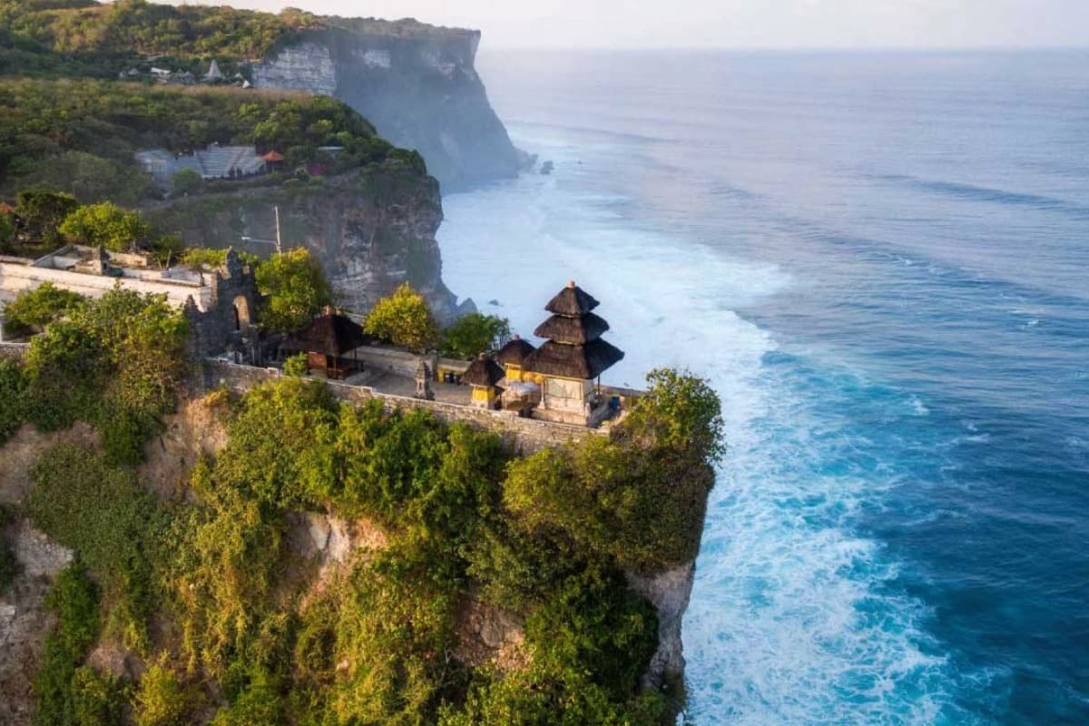 One Day in Uluwatu: Complete Guide to Bali’s Clifftop Paradise
