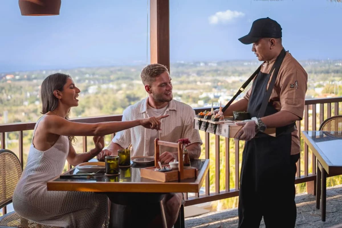 Panduan Lengkap Wisata Kuliner di Uluwatu dari Pagi hingga Malam