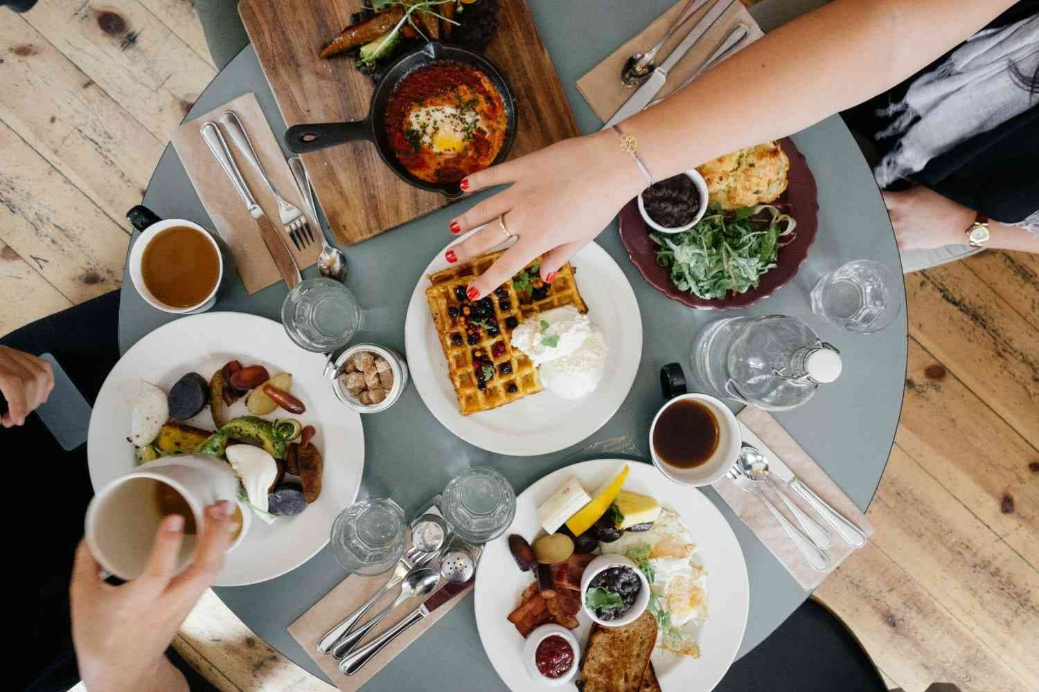 Cheap Breakfast in Uluwatu: 5+ Budget Bites to Start Your Day