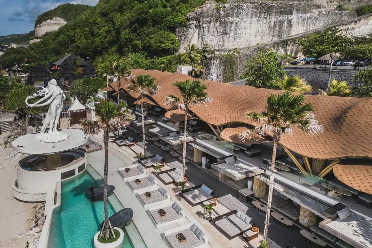 Best Bars in Uluwatu to Visit in 2025