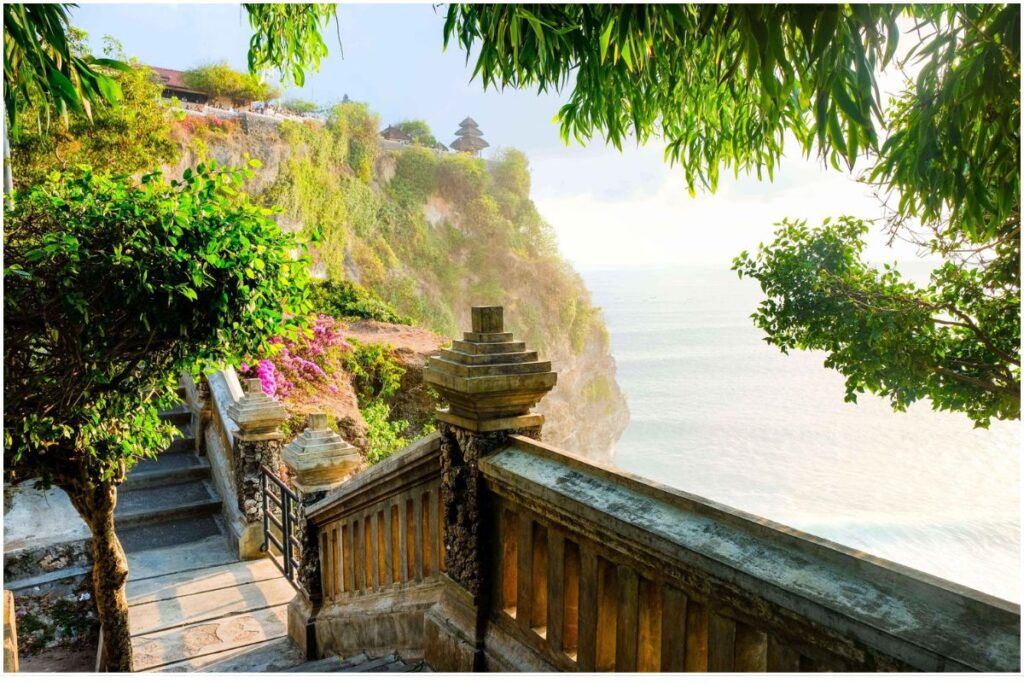 Cara Terbaik Menuju Lokasi Pura Uluwatu